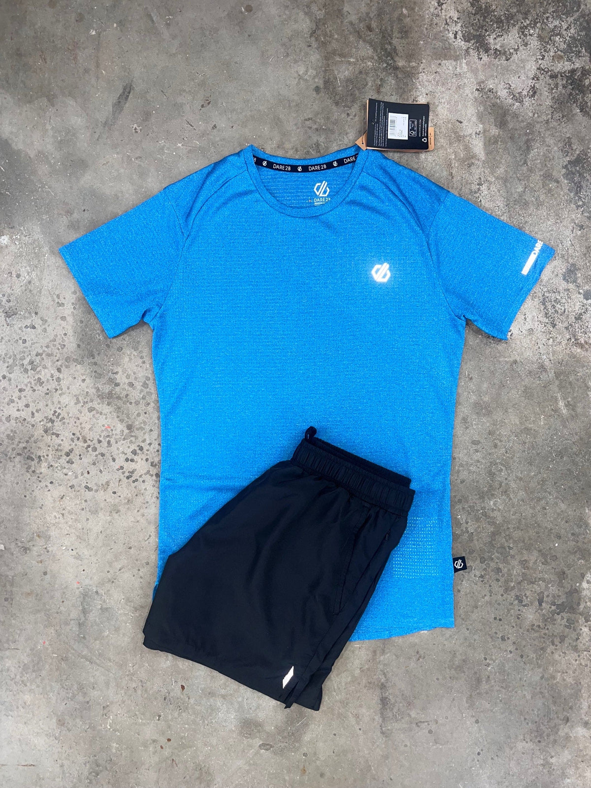 Dare2b Momentum Blue Wave Set - T Shirt / Black Shorts
