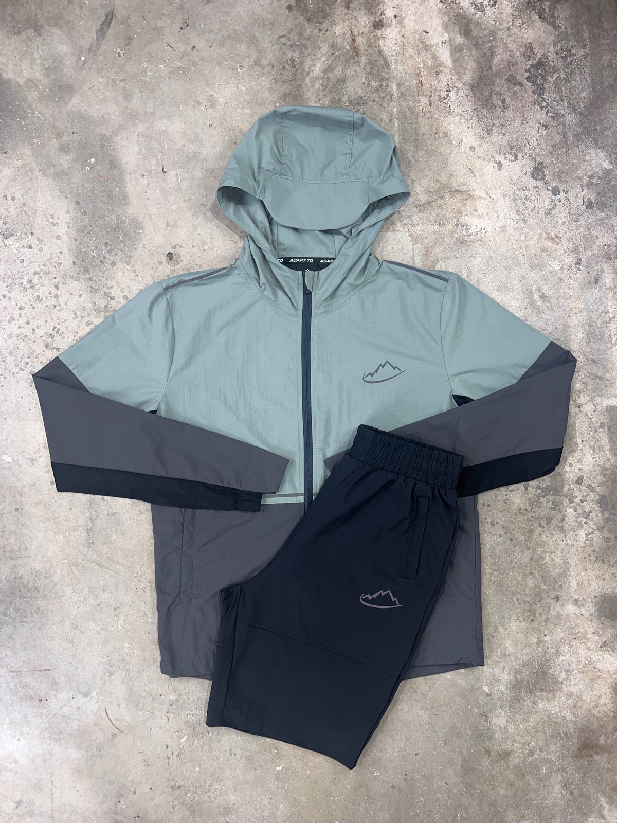 Adapt to Khaki Pro Max Set - Jacket / Black Cargo Shorts