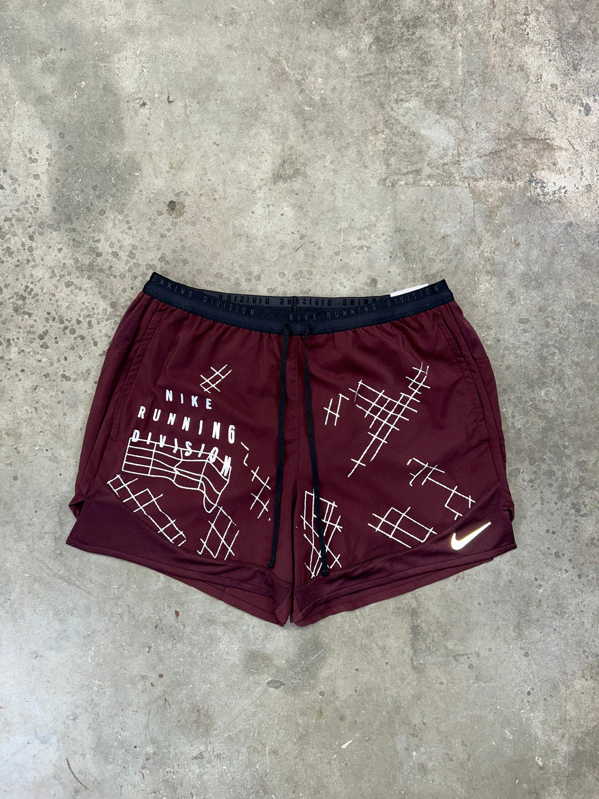 Nike Division Shorts - Brown