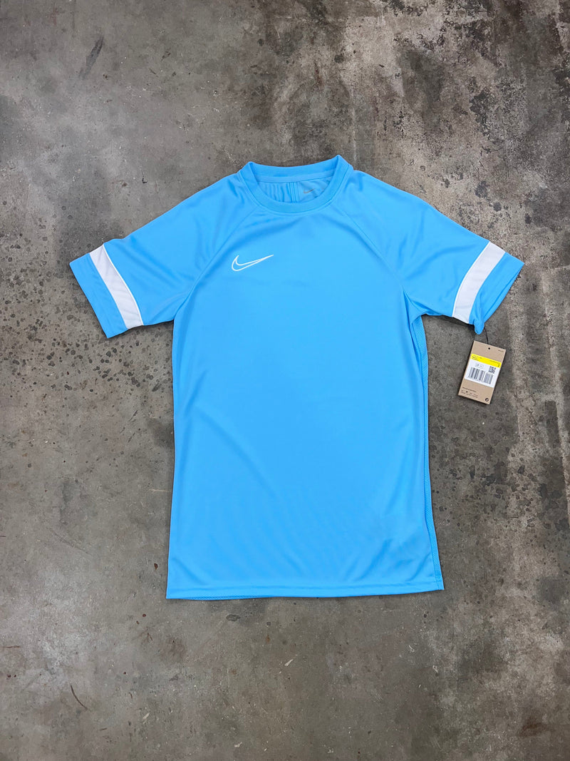 TOPS & TEES