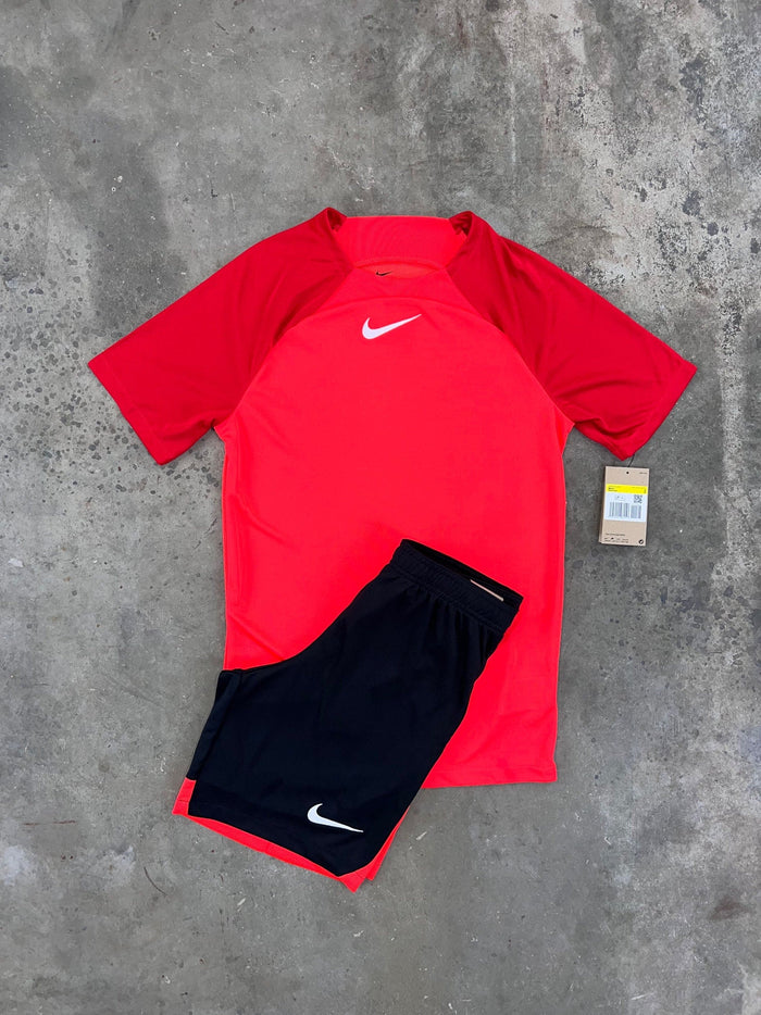 Nike Academy Red Pro Set - T Shirt / Shorts